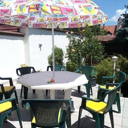 瑞彻吉公寓 招待所 埃格尔